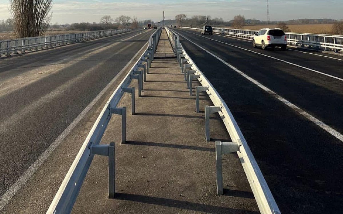 На Київщині капітально відбудували 90-метровий міст через річку Трубіж