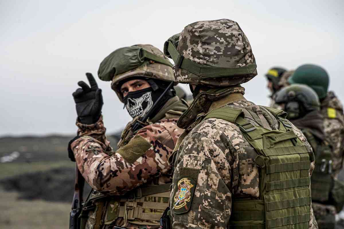 Чорні запорожці спалили ворожий танк із Джавеліна (ВІДЕО)