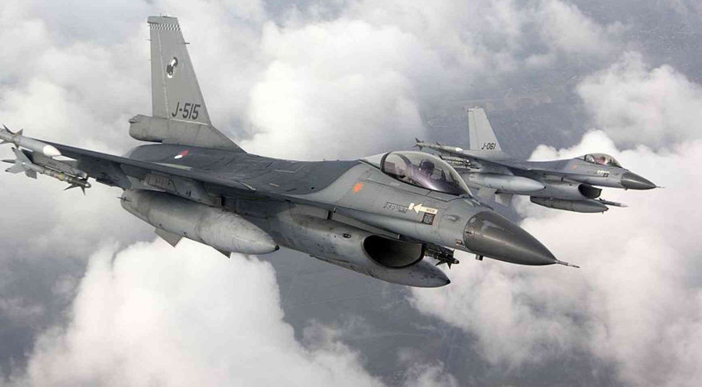 Польща готова передати Україні винищувачі F-16