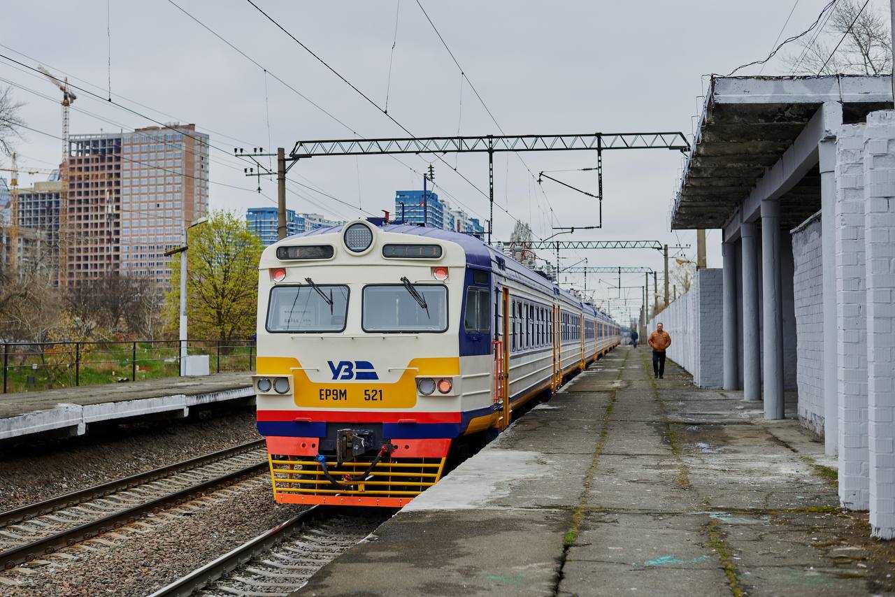 Замість «Троєщини» – «Воскресенка». У Києві запустили голосування за нові назви станцій міської електрички