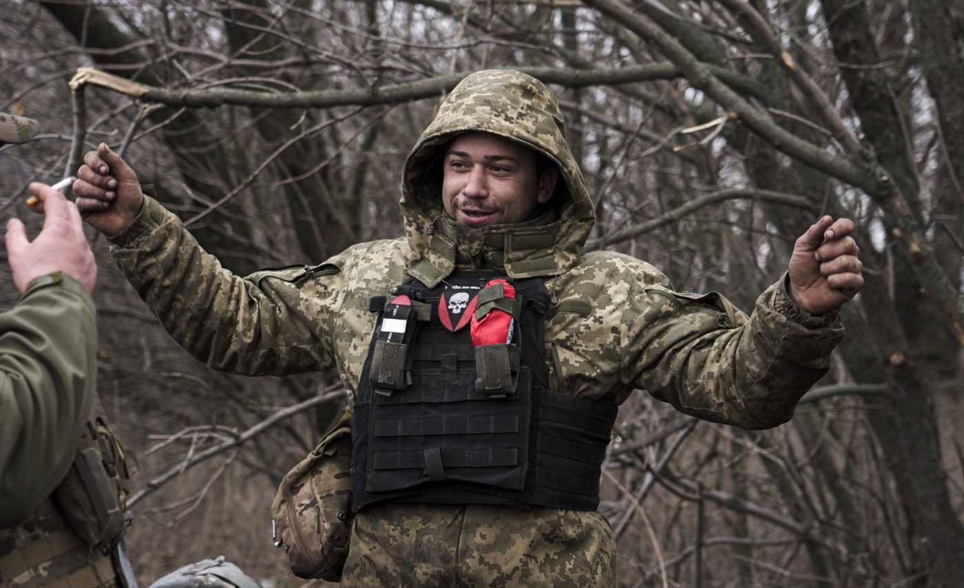 «Чорні запорожці» за допомогою дронів знищили два танки окупантів (ВІДЕО)