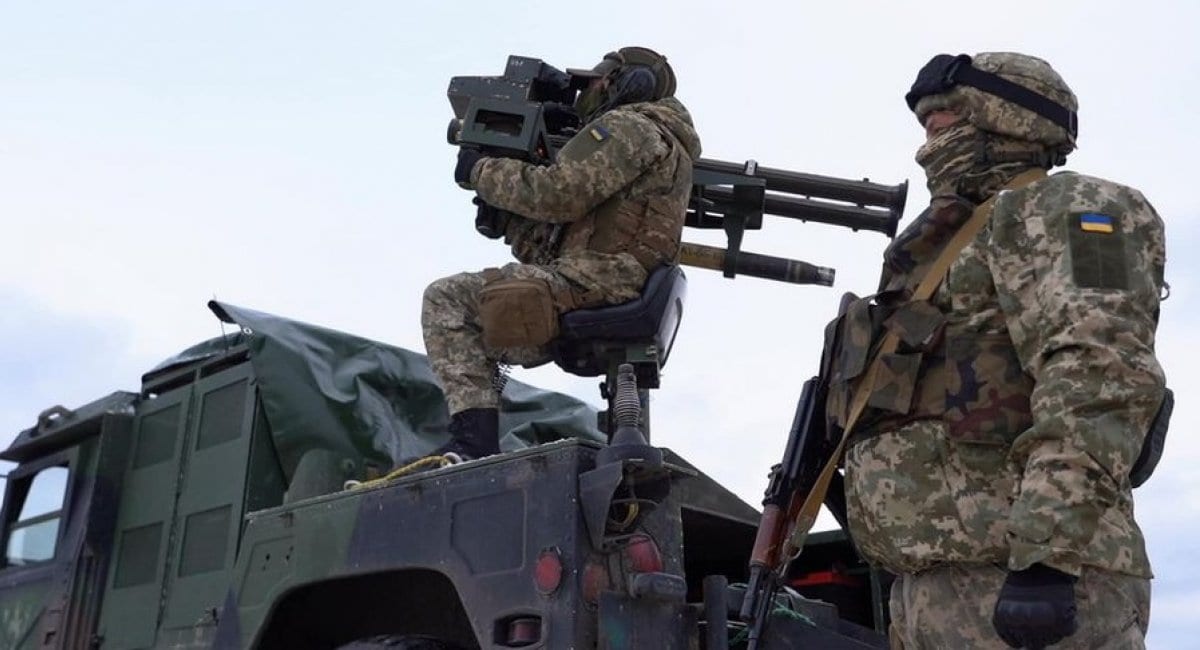 Бійці сил ППО показали, як вночі збивали російські «шахіди» над Одещиною (ВІДЕО)