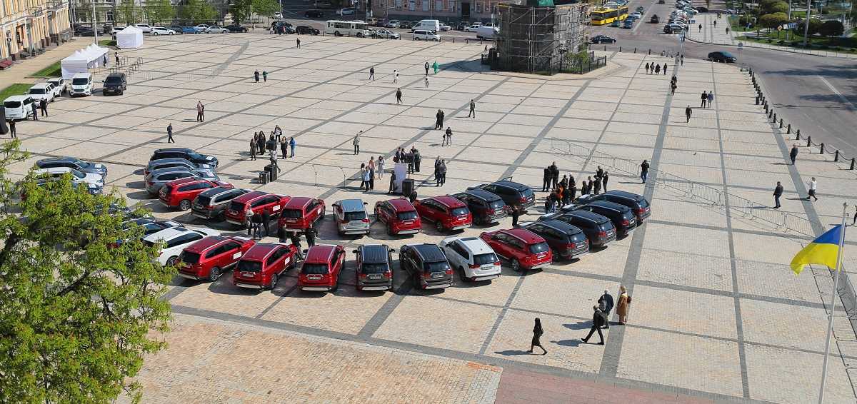 Фонд ООН передав Україні 60 авто для допомоги постраждалим від насильства