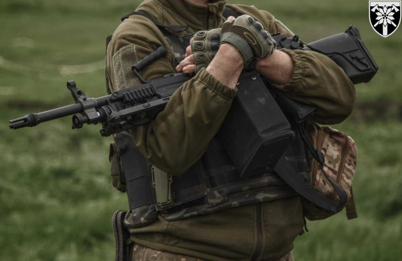 Закарпатська бригада двома пострілами знищила російську РСЗВ  «Град» (ВІДЕО)