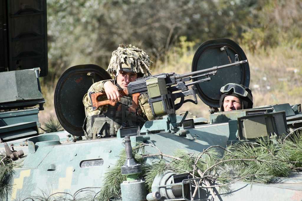 Десантники ЗСУ розгромили склад боєприпасів окупантів на Луганщині (ВІДЕО)