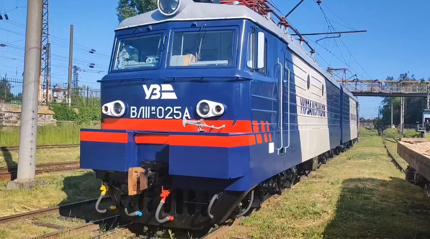Львівський завод модернізував локомотив (ВІДЕО)