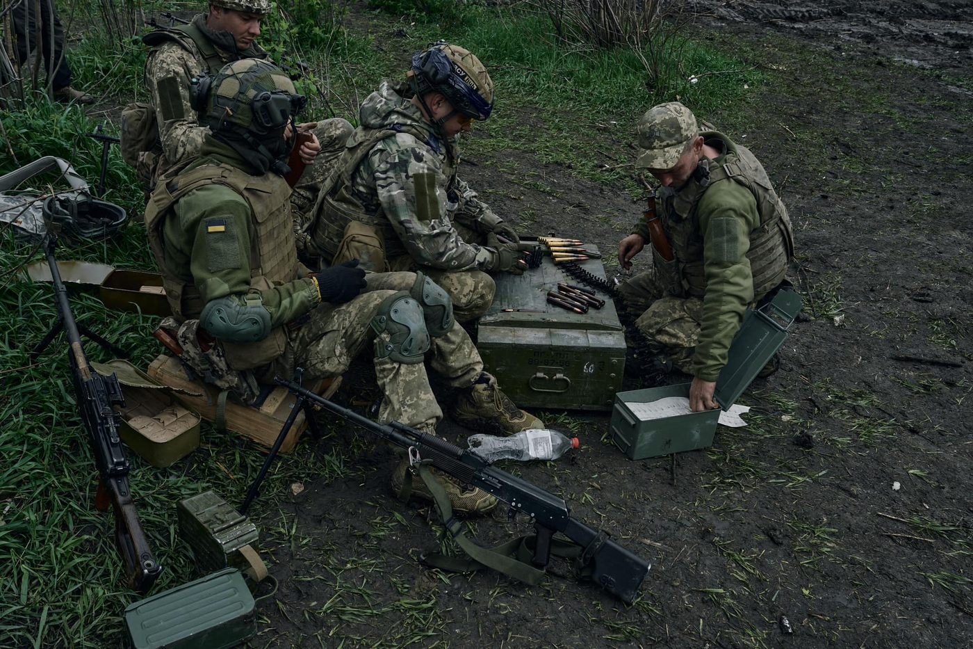 Бійці 72 ОМБр знищили склад ворожих мін (ВІДЕО)