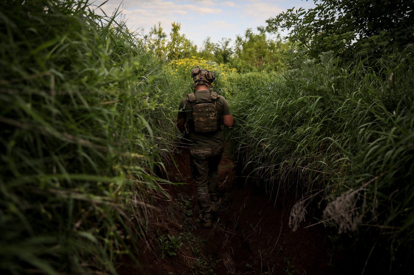 Воїни 24 ОМБр знищили новітній ворожий танк Т-90 під Бахмутом (ВІДЕО)
