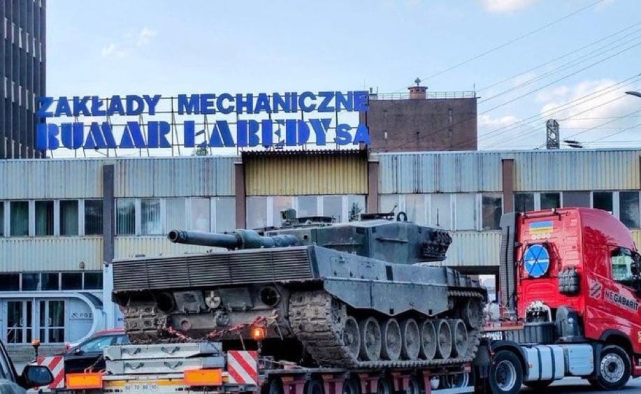 У Польщі запрацював центр для ремонту Leopard, пошкоджених в Україні
