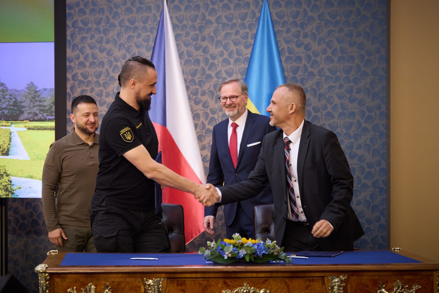 Україна підписала меморандум про співпрацю у сфері оборони з Чехією