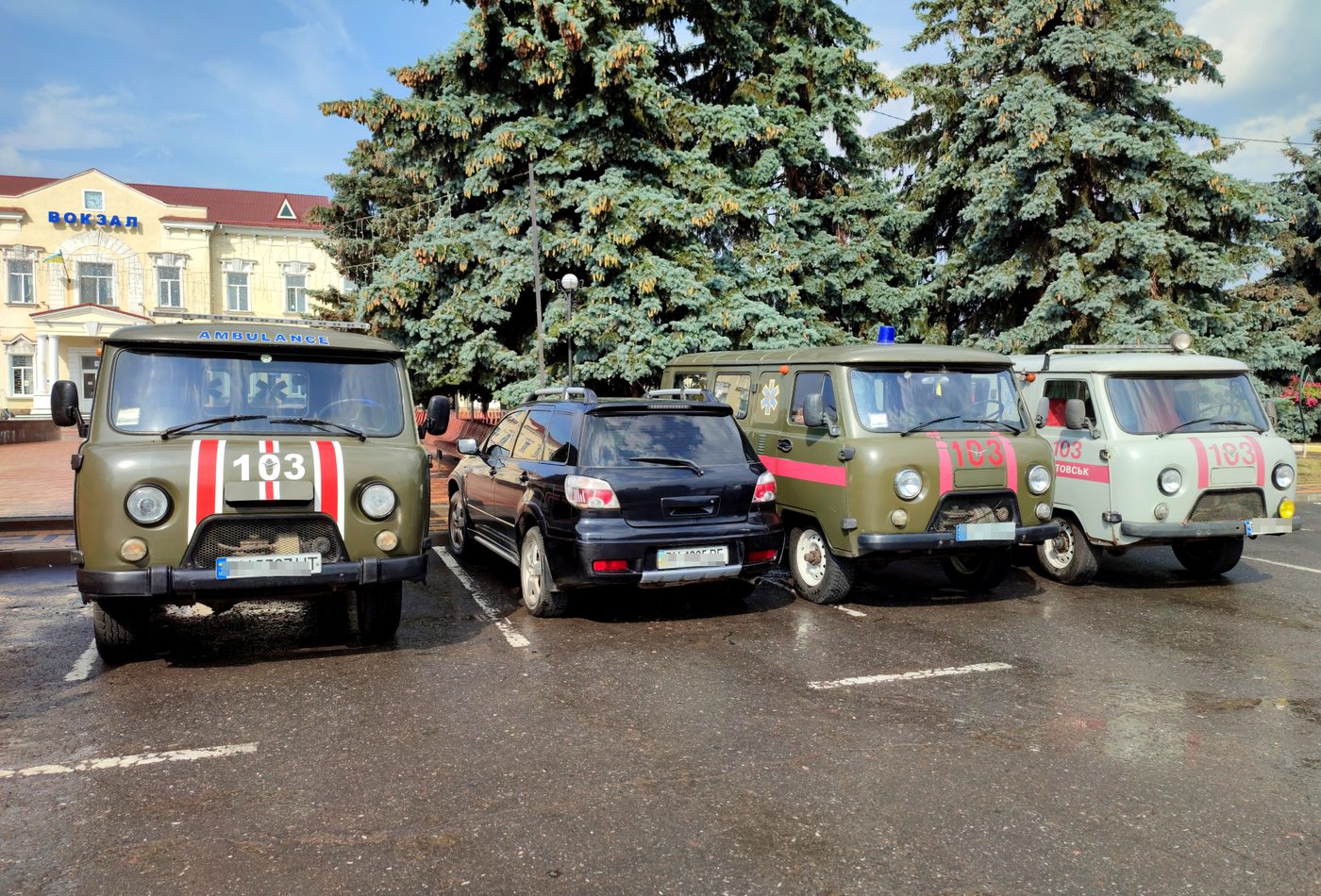 На Одещині українським військовим передали понад 30 автомобілів