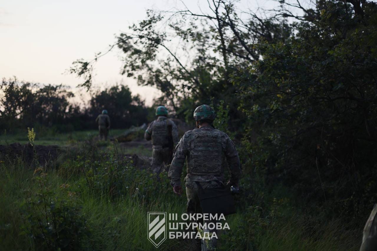 Бійці 3 ОШБр знищили ворожу БМП під Бахмутом (ВІДЕО)