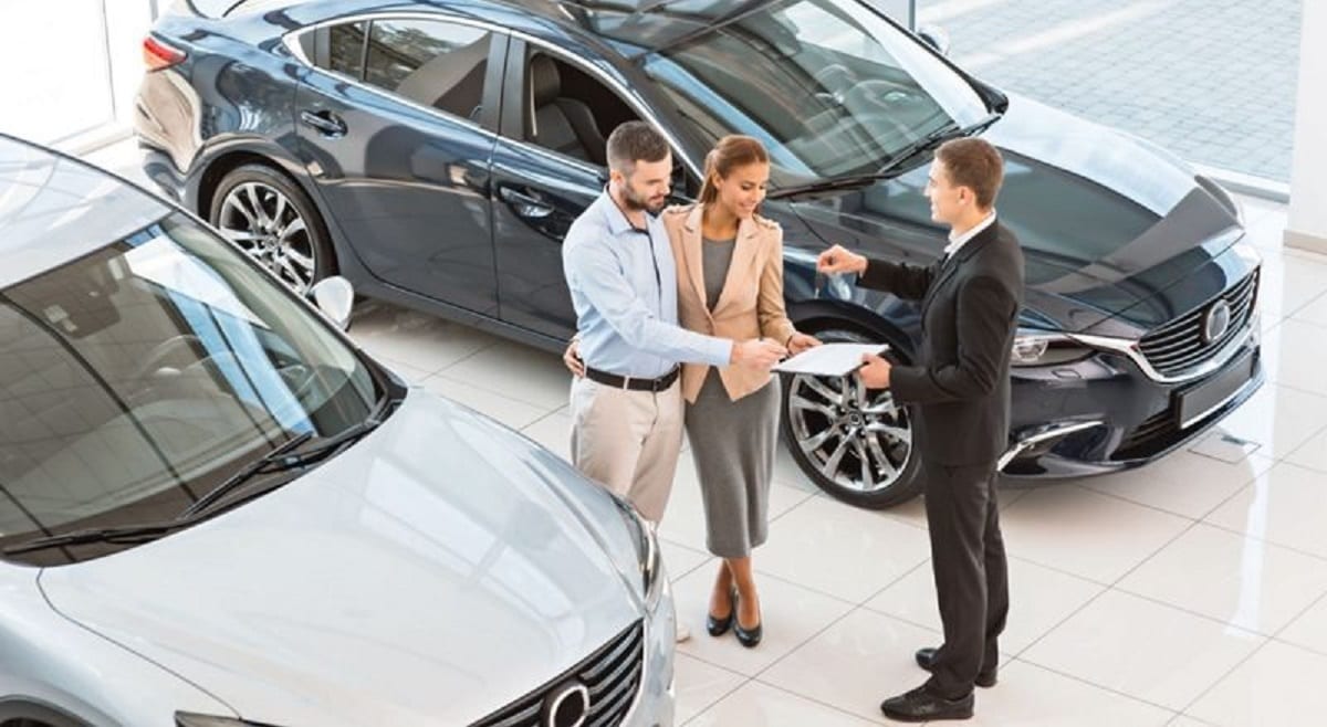 В Україні спростили реєстрацію автівок із салону
