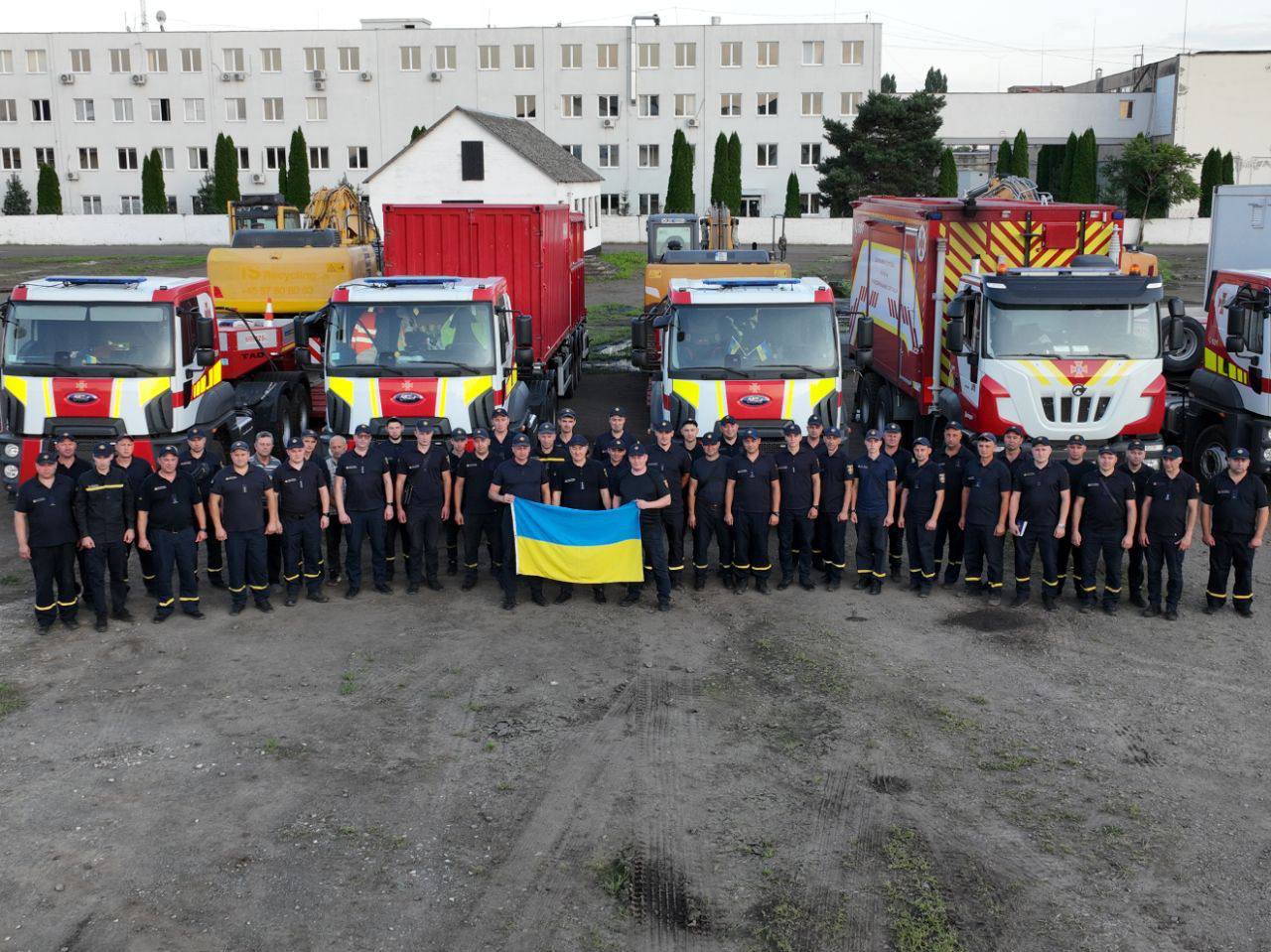 Українські рятувальники вирушили на допомогу Словенії для ліквідації наслідків повені