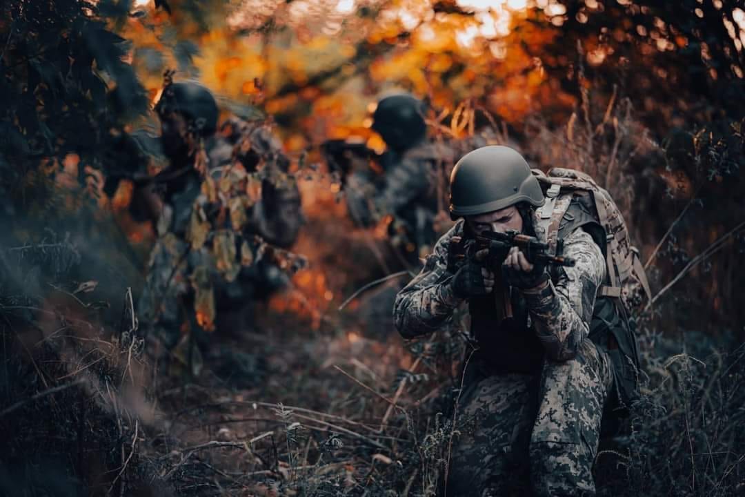 Бійці 40 ОАБр знищили ворожу артилерійську позицію та гармату Д-30 (ВІДЕО)