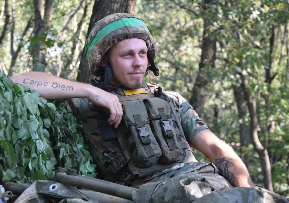 Сирський показав, як ЗСУ нищать ворога під Соледаром (ВІДЕО)