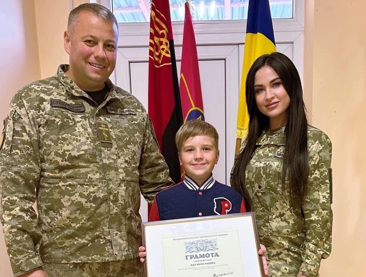 На Львівщині 9-річного волонтера, який зібрав 3 млн грн для ЗСУ, нагородили грамотою Залужного