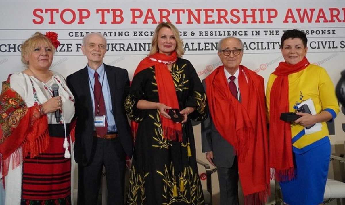Українські лікарі отримали найбільшу премію, присвячену боротьбі з туберкульозом