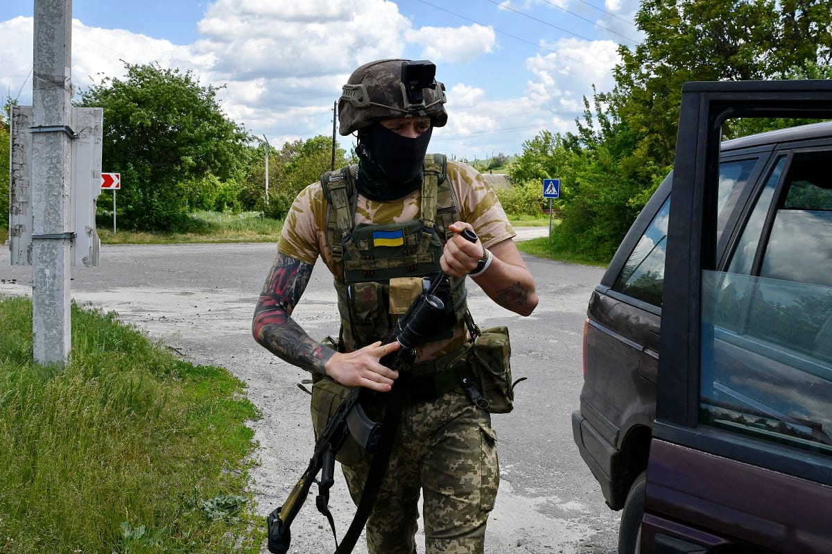 Спецпризначенці показали, як взяли в полон вісьмох окупантів (ВІДЕО)