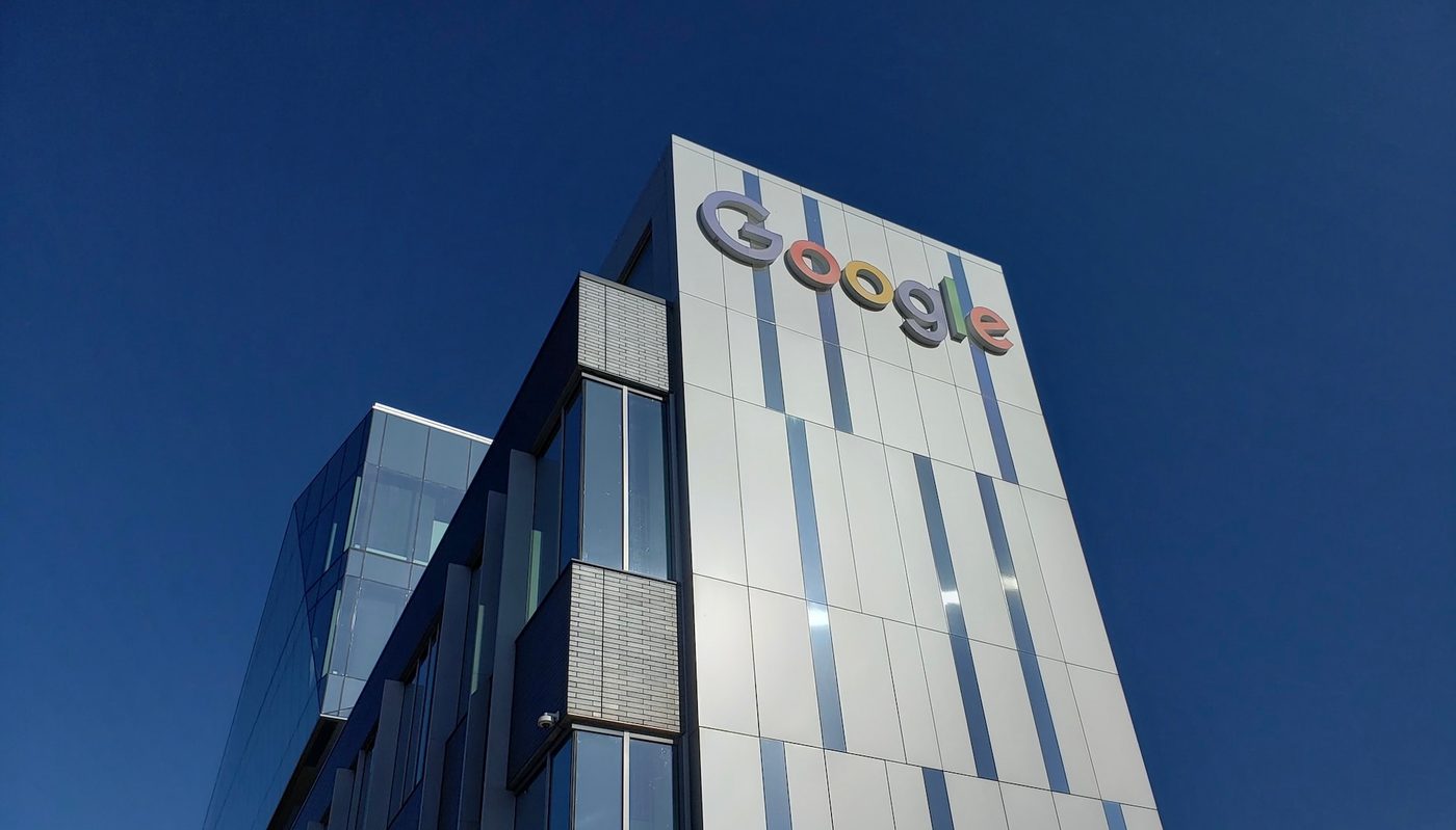 Застосунок на базі ШІ для незрячих від Google став доступним українською