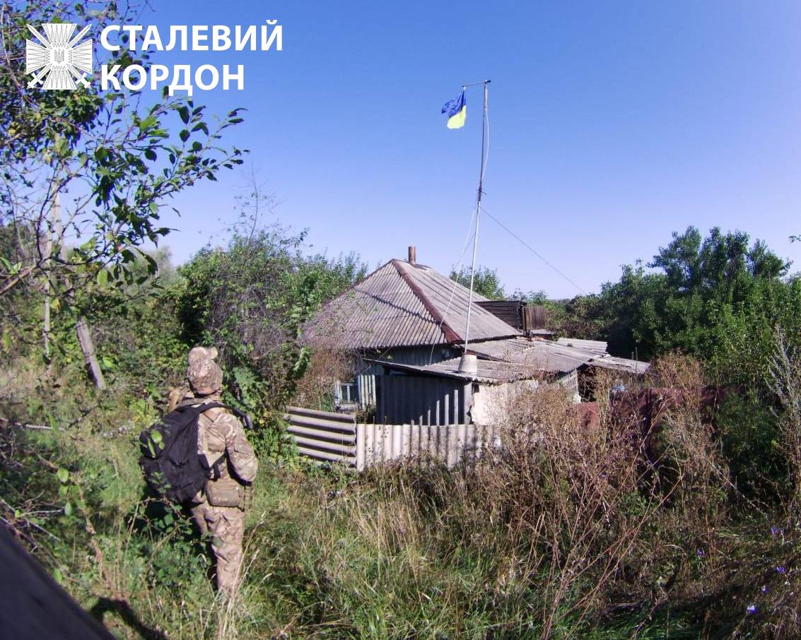 Бійці Гвардії наступу підняли українські прапори у двох селах «сірої зони» на Харківщині (ВІДЕО)