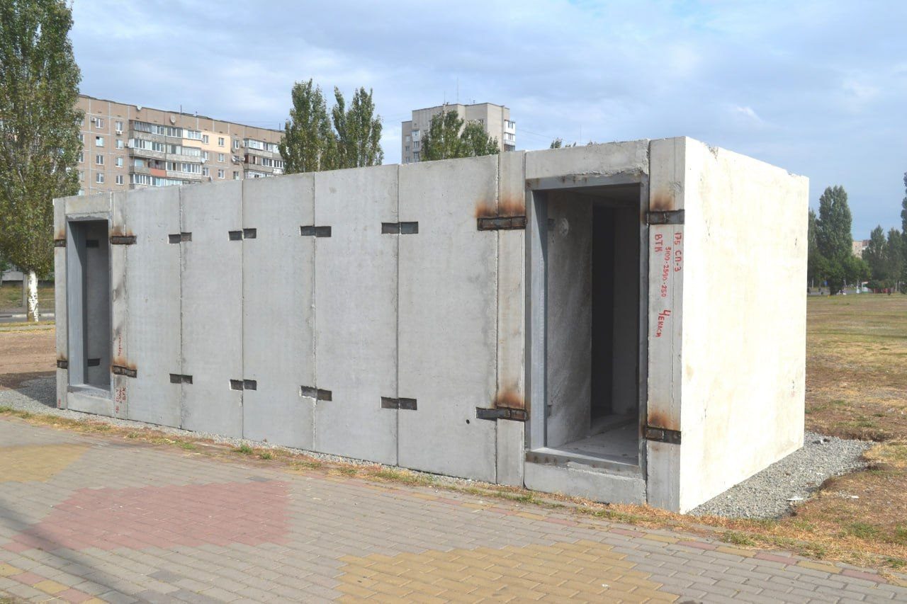 У Черкасах зводять перші модульні укриття (ФОТО)