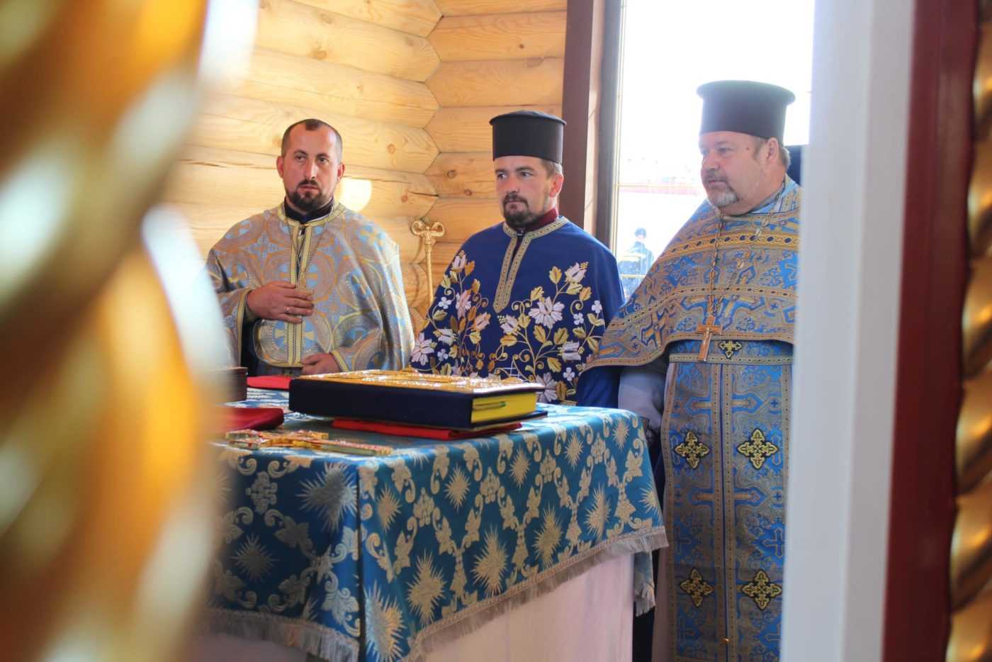 На Кіровоградщині відкрили новозбудований дерев’яний храм ПЦУ (ВІДЕО)