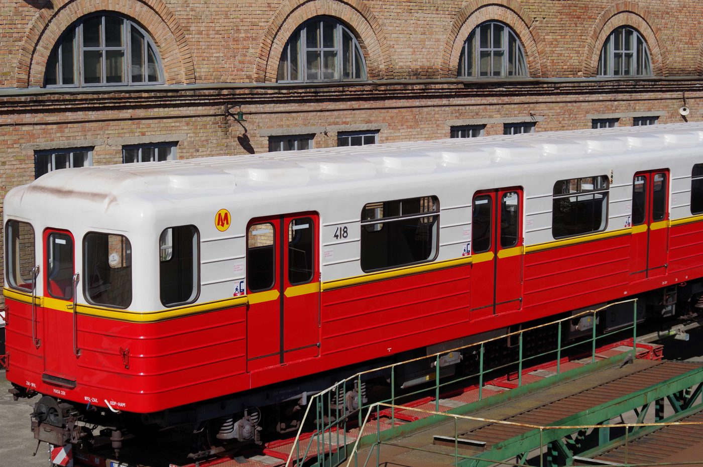 Київський метрополітен отримав усі 60 варшавських вагонів — КМДА