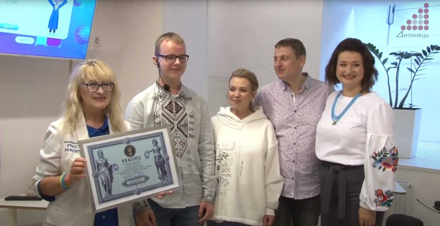 Рахував та одночасно декламував гімн: 13-річний чернігівець встановив рекорд України