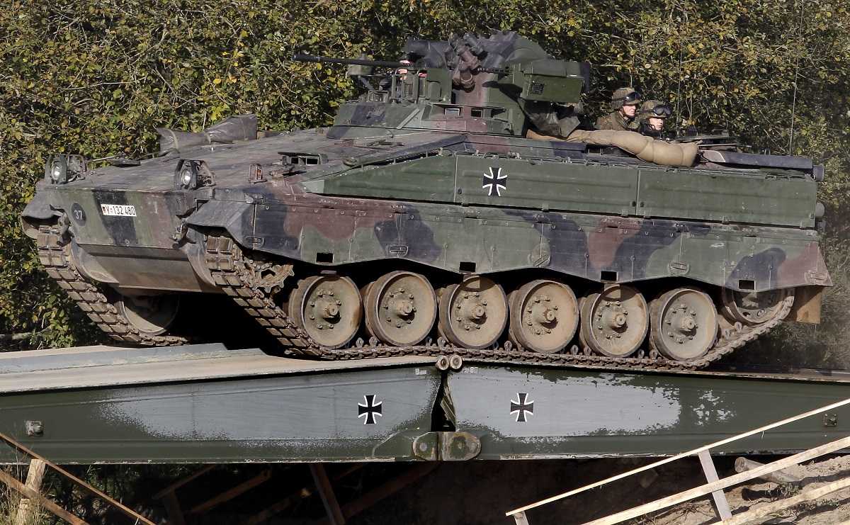 Танки Leopard, дрони та патрони: Німеччина передала Україні пакет допомоги
