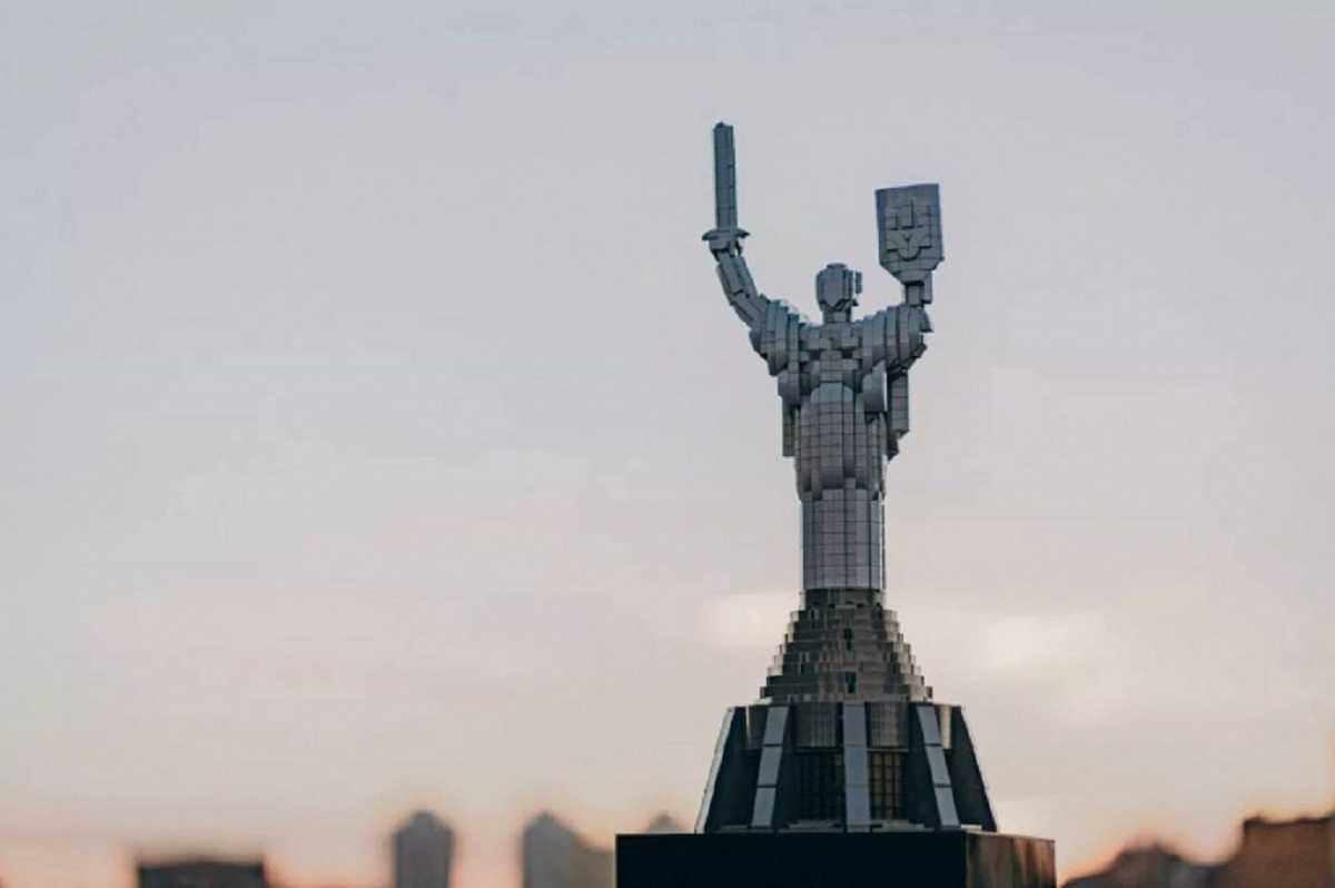 З’явилися LEGO-моделі українських пам’яток культури: їх можна виграти за донат