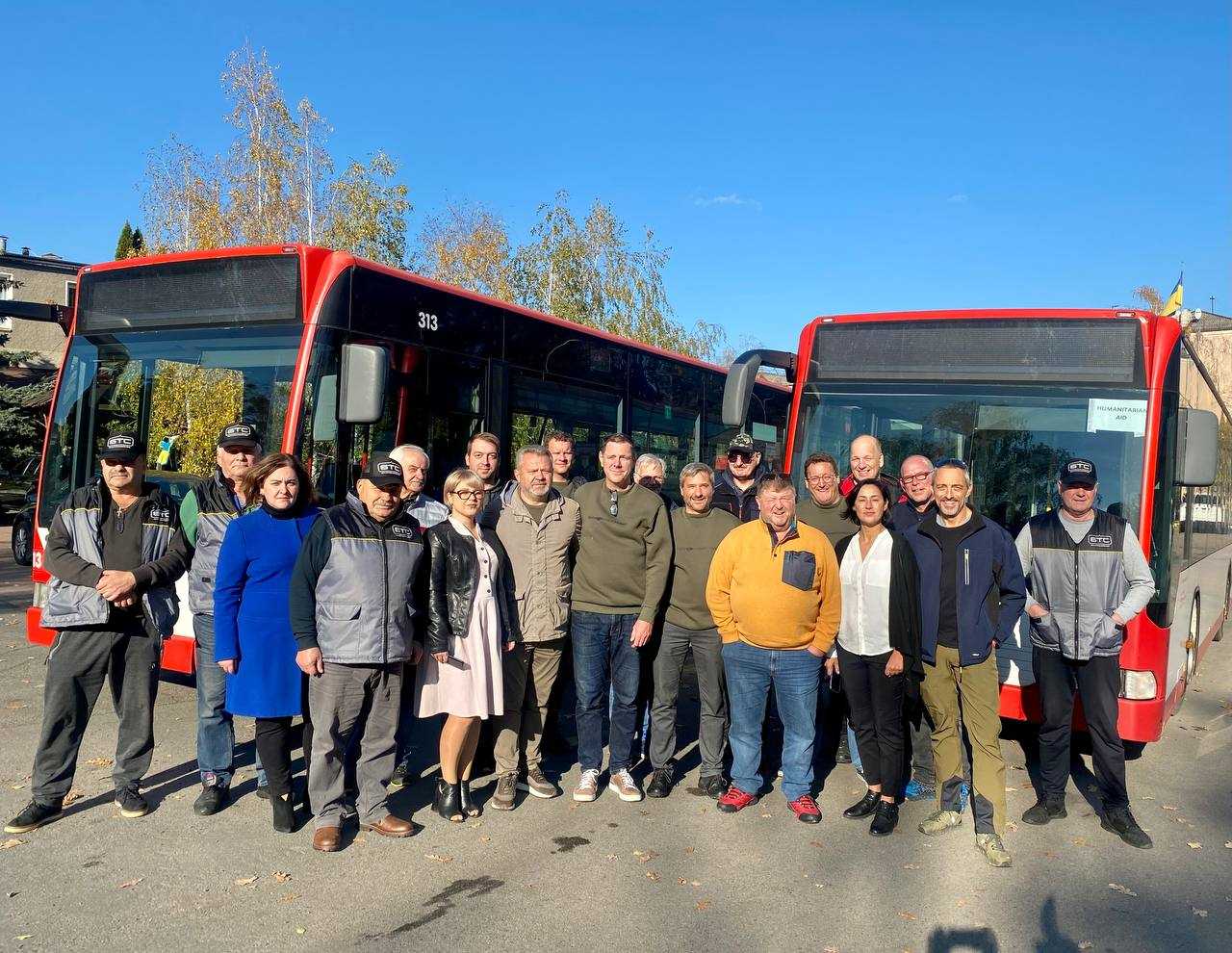 Буча отримала два автобуси від німецького міста-побратима