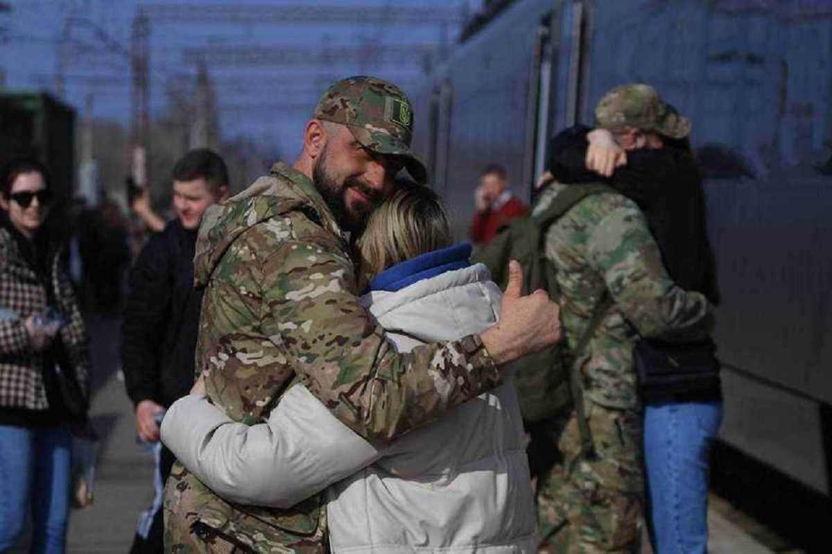Укрзалізниця запустила сервіс замовлення квитків для військовослужбовців