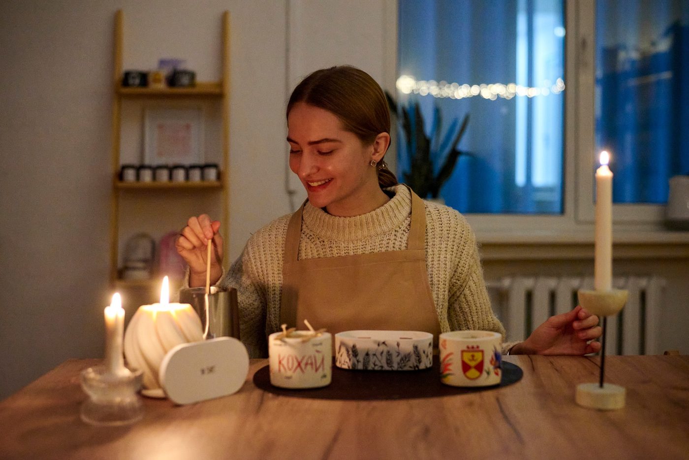 У Вінниці подруги на грант запустили бізнес із виготовлення свічок Ya Svit
