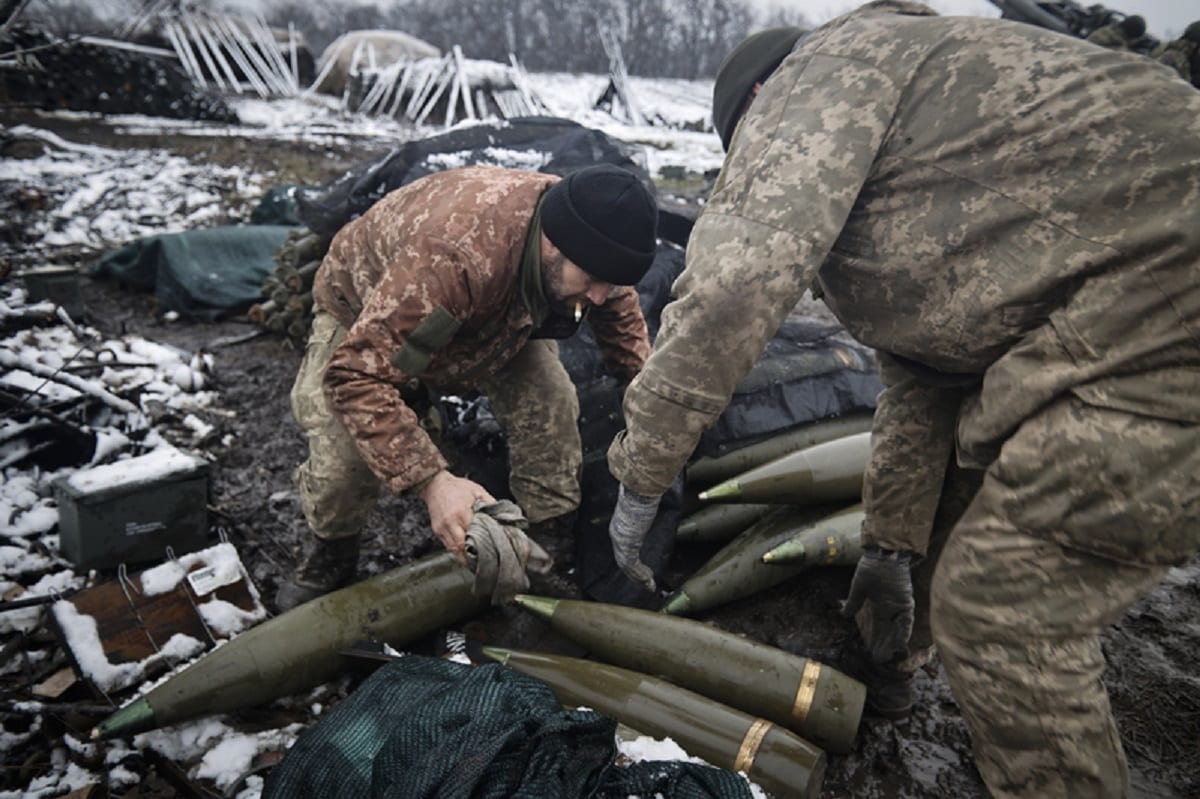 Союзники зібрали гроші на закупівлю 800 тис. артбоєприпасів для ЗСУ