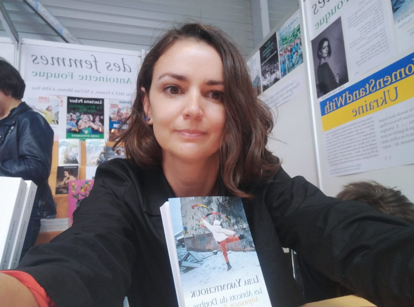 «Абрикоси Донбасу»: збірку українки номінувано на французьку літпремію