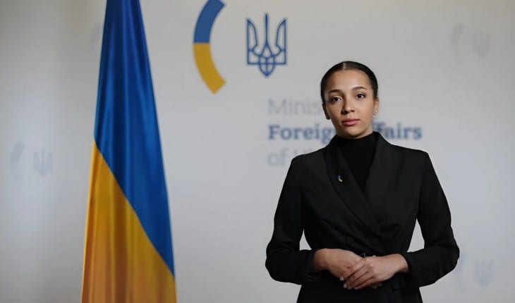 МЗС України представило ШІ-аватара Вікторію, яка тепер коментуватиме консульську інформацію