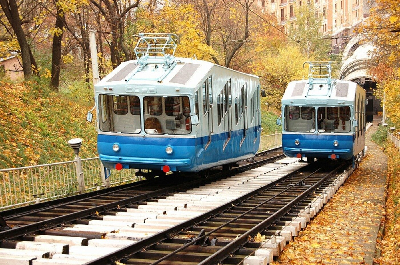 Активісти вимагають реконструкції та безперебійної роботи київського фунікулера: петиція