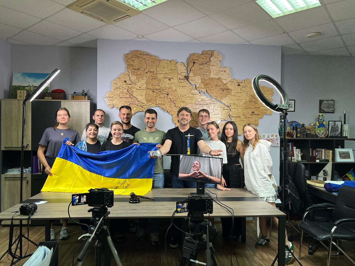 Шаблю дворазової олімпійської чемпіонки продали за 10 мільйонів гривень