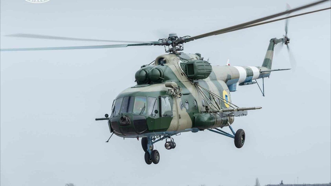 Українські військові збили російський безпілотник Shahed-136 з гелікоптера Ми-8: відео