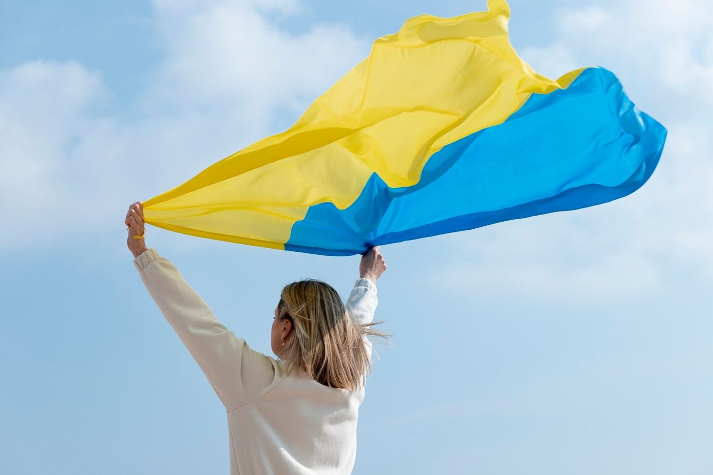 Свобода має два кольори: історія українського прапора в подіях