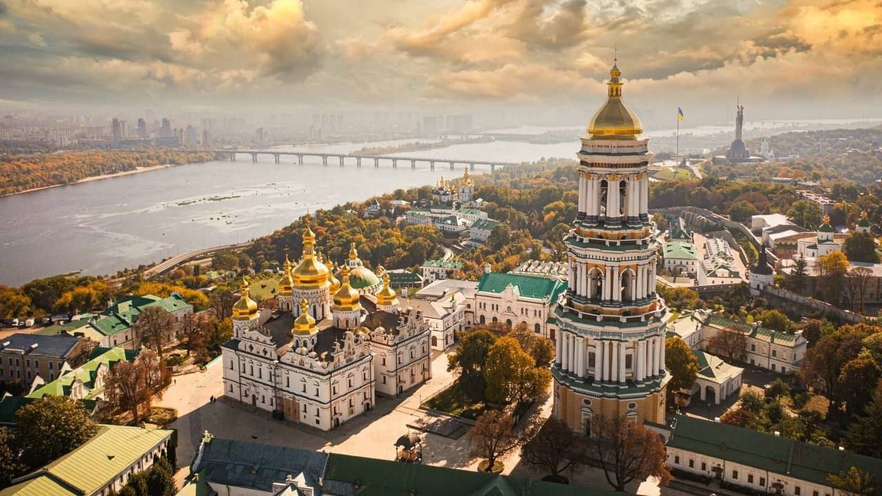 Рада ухвалила закон про заборону російської церкви в Україні