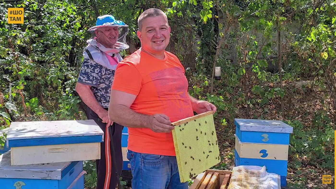 Пасіка на понад 200 вуликів лишилась в окупації, та він відродив медовий бізнес на Дніпропетровщині