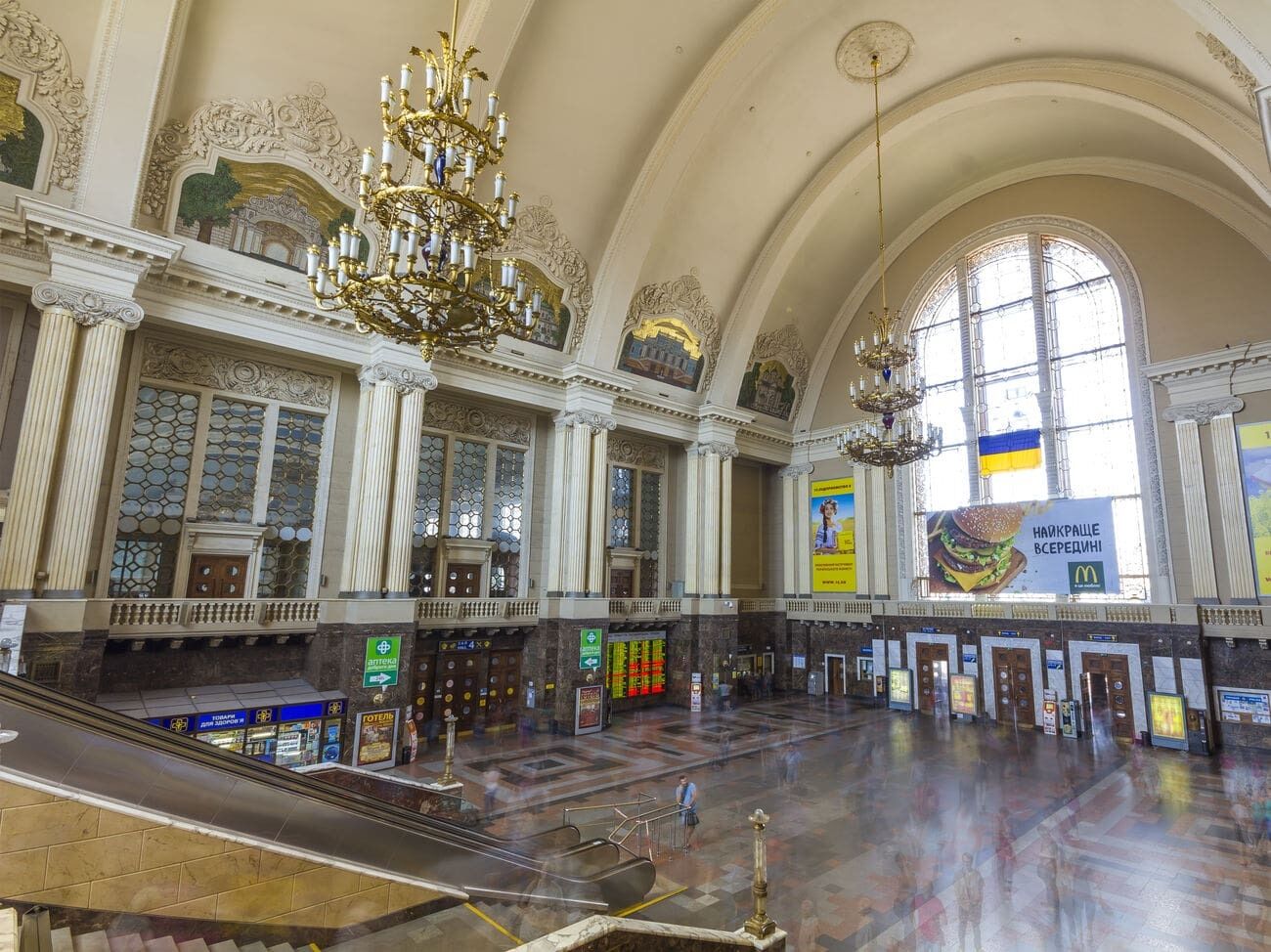 Укрзалізниця відновлює онлайн-аукціони з оренди площ на вокзалах
