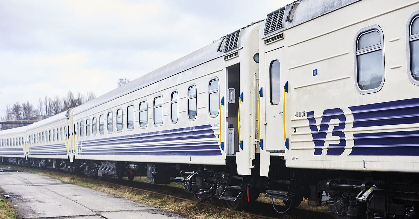 Укрзалізниця пришвидшує ремонт колій на деяких ділянках для дитячого відпочинку: де саме