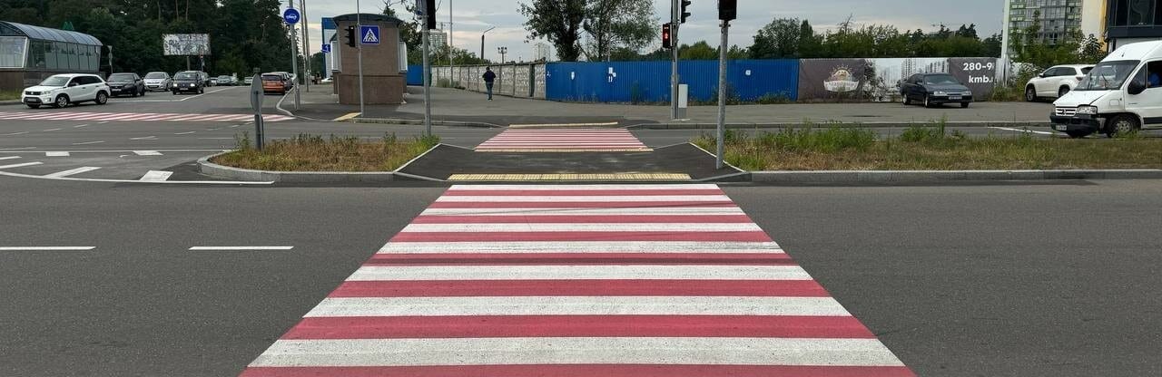 У Києві понад 500 пішохідних переходів адаптували для маломобільних груп