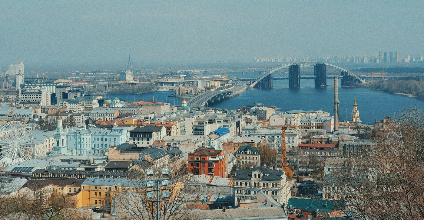 У Києві прибрали 500 сміттєзвалищ та 1 000 графіті: підсумки роботи за два місяці