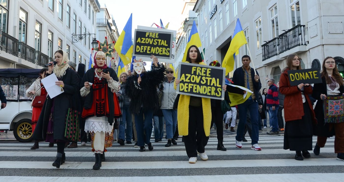 В Португалії провели колядувальну ходу, яку присвятили військовим у полоні (ФОТО)