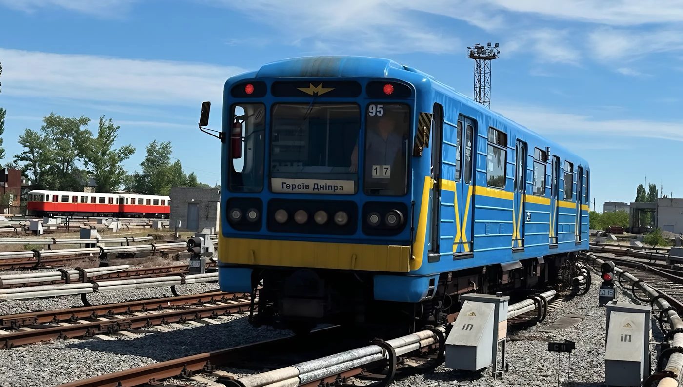 У столичному метро готують нових машиністів і машиністок