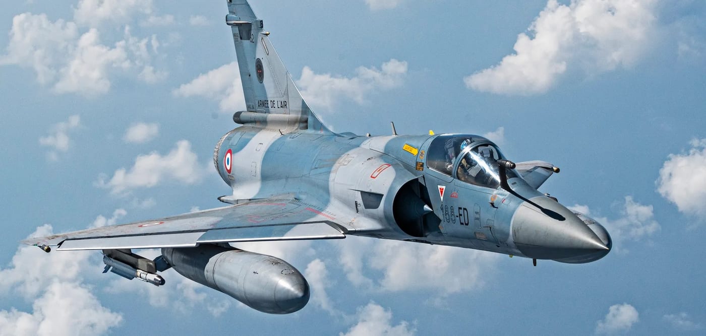 В Україну доставили перші французькі винищувачі Mirage 2000